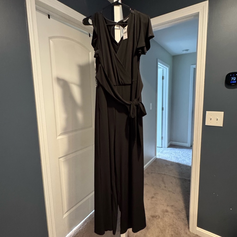 Lane Bryant Black Sleeveless V-Neck Maxi Gown